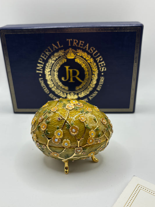 Joan Rivers Gold and Green Decorative Egg W/ Matching Necklace